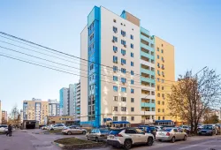 Полусухая стяжка пола в многоквартирном доме на ул. Родионова