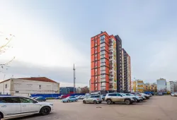 Полусухая стяжка пола в многоквартирном доме в ЖК Огни Автозавода