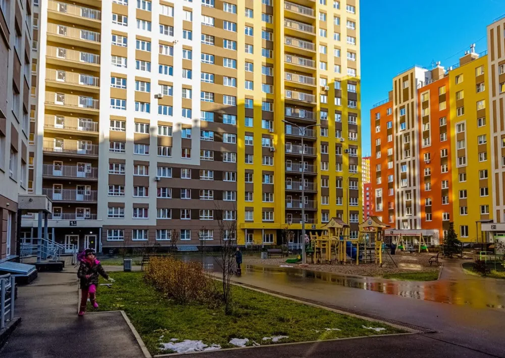 Полусухая стяжка пола в многоквартирном доме в ЖК Новая Кузнечиха