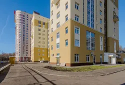 Полусухая стяжка пола в многоквартирном доме в ЖК Город Будущего