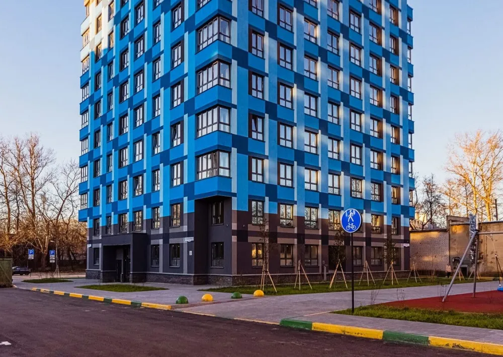 Полусухая стяжка пола в многоквартирном доме в ЖК Маяковский Парк