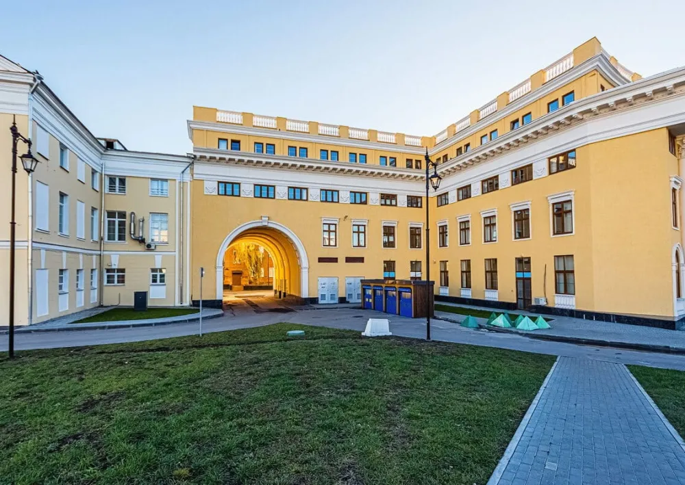 Полусухая стяжка пола в Доме правительства Нижегородской области