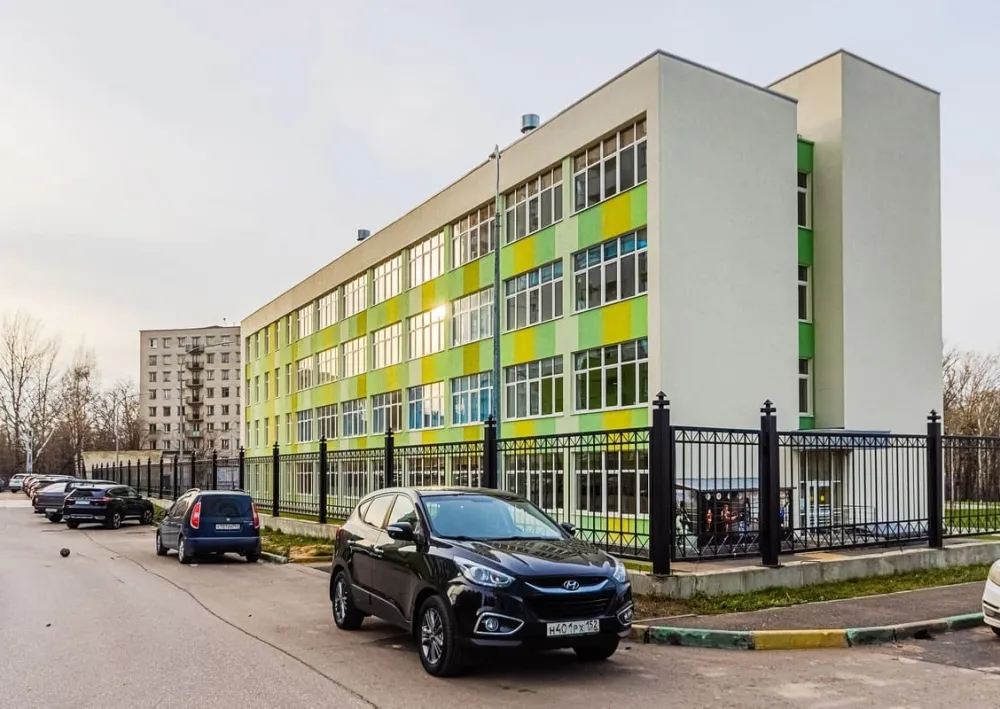 Полусухая стяжка пола в школе № 34 в Нижнем Новгороде