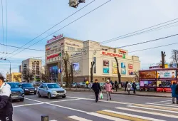 Полусухая стяжка пола в ТЦ Автозаводец