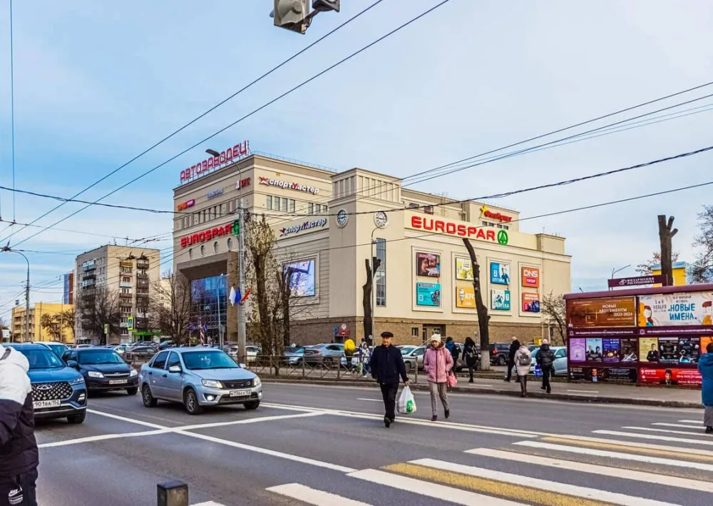 Полусухая стяжка пола в ТЦ Автозаводец