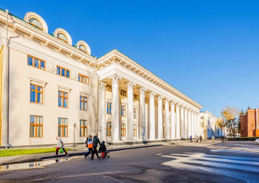 Полусухая стяжка пола в Доме правительства Нижегородской области